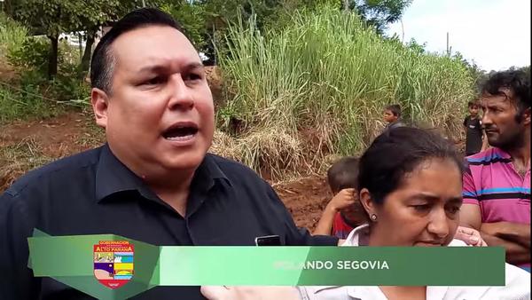 Planillero de la UNE hace campaña POLITICA con recurso de la GOBERNACION del Alto Paraná