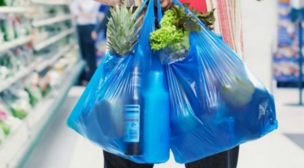 LEY ANTIBOLSAS: SUPERMERCADOS AVISAN QUE YA NO DARÁN «HULE» DE UN SOLO USO