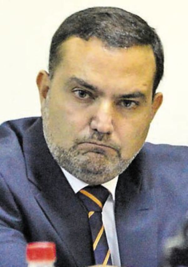 Caso estafa: Profesional contable fue recomendada por ex-gerente del Club Cerro Porteño, alega abogado de jugadores