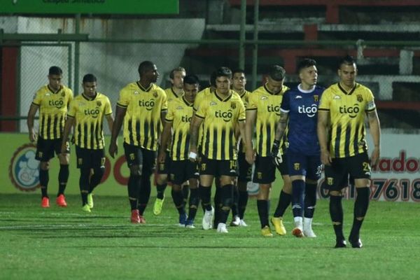Guaraní pedirá la anulación de la roja a Romaña