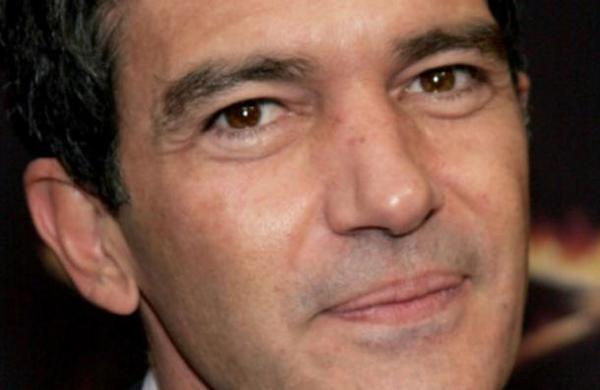 Antonio Banderas da positivo por Covid-19: 'Me veo obligado a celebrar mi 60 cumpleaños en cuarentena' - C9N