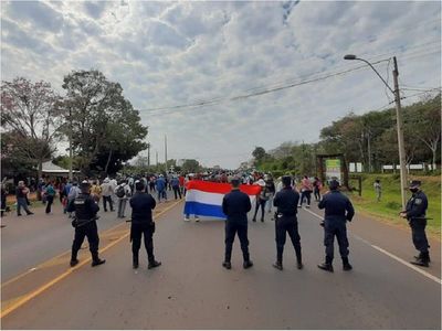 Pequeños productores piden igualdad en la entrega de aportes