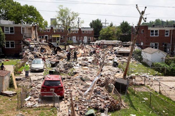 MUNDO | Un muerto, 5 heridos y 3 casas destruidas por explosión de gas en Baltimore