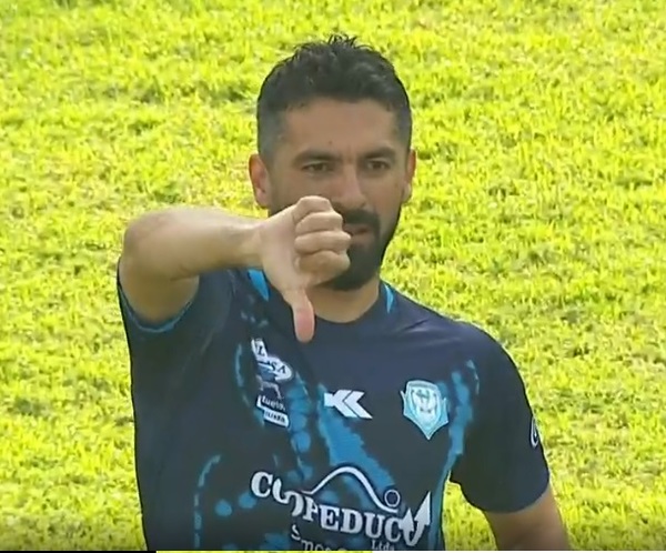 Santiago Salcedo y el gol que se hace esperar