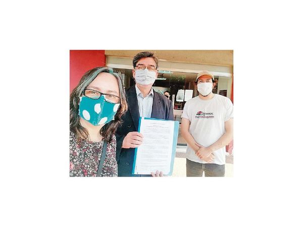 Reclaman a Fiscalía inacción ante acta secreta de Itaipú