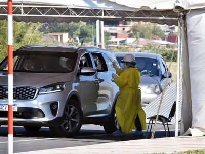 Salud promete triplicar test de Covid desde semana próxima