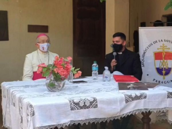 Publican libro sobre monseñor Juan Sinforiano Bogarín