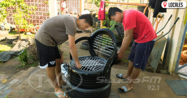 En Centro Educativo de Cambyretá realizan sillones y planteras de cubiertas recicladas