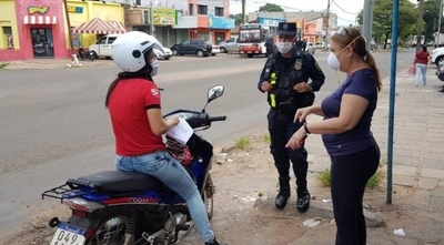 HOY / Familiares de policías y militares se manifestaran por incumplimiento de promesa