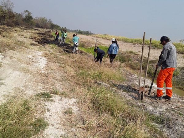 Conflicto por tierras en Carmelo Peralta involucra a esposa de gobernador