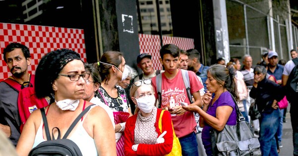 Venezuela supera por primera vez los 1.000 casos diarios de COVID-19