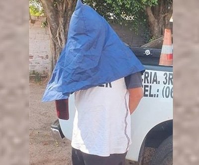 Cachado por robar botellas ¡de champú! | Crónica