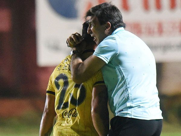 Costas disconforme con el calendario