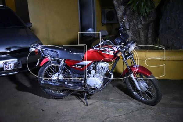 Frustran robo de motocicleta en Fernando de la Mora - Nacionales - ABC Color