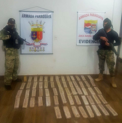 Narcos pierden otra carga de drogas a orillas del Paraná