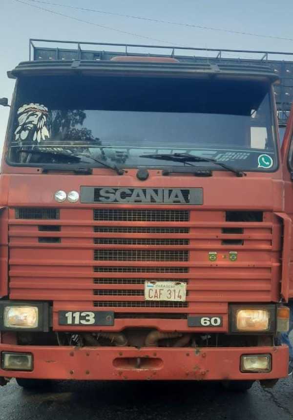 Escondido en un camión quiso ingresar al país pero terminó preso - Noticde.com
