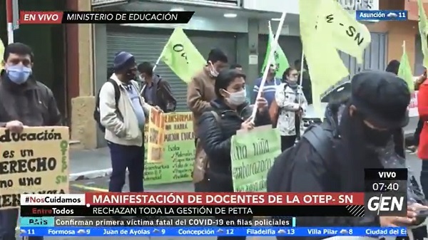 Docentes y enfermeros copan las calles del microcentro