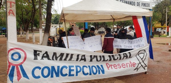 Concepción: Familiares de policías exigen gratificación