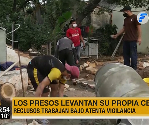 Presos construyen su propia celda en Comisaría de Limpio