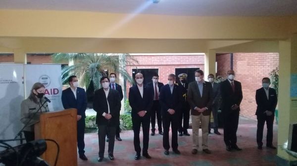 COVID-19: el personal de blanco “tiene que ver con el mejor uso de los recursos” - Nacionales - ABC Color