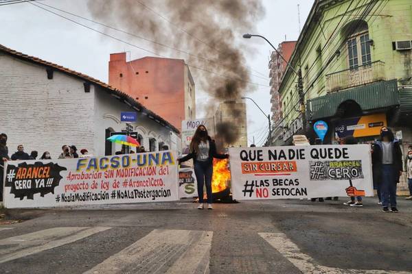 Para “hacer un estudio serio”, Diputados posterga por 15 días proyecto de arancel cero para universidades públicas - ADN Paraguayo