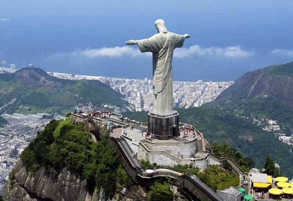 HOY / El Cristo Redentor y otras atracciones de Río de Janeiro reabren sus puertas