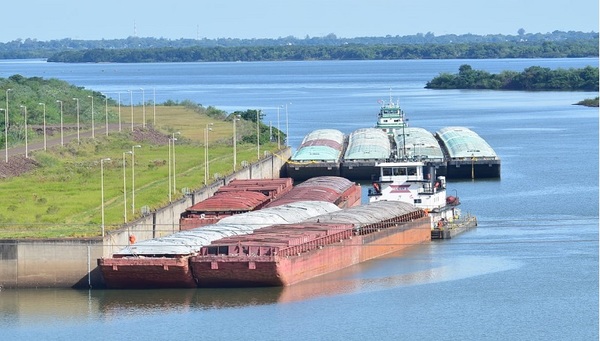 Culminó paso de barcazas con producción nacional a través de la Hidroeléctrica Yacyretá