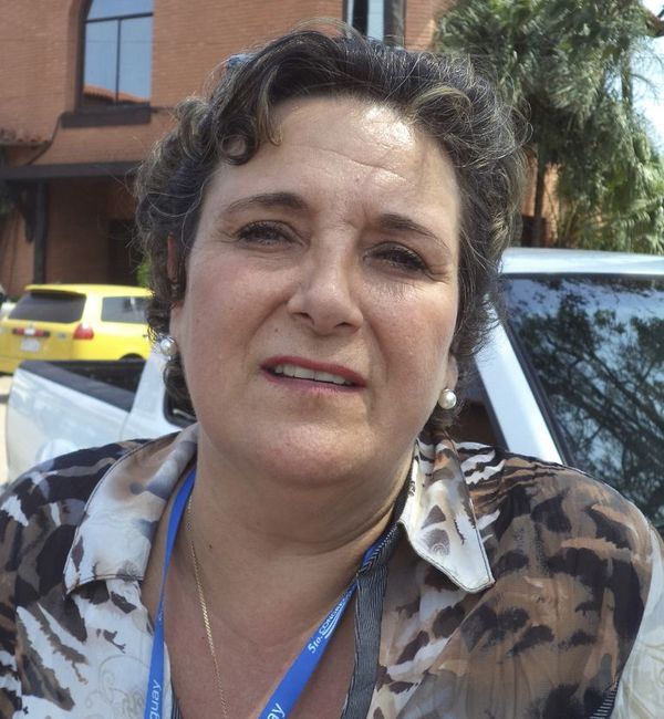 Excoordinadora de diagnósticos de COVID: “Hemos vivido de la caridad” - Nacionales - ABC Color