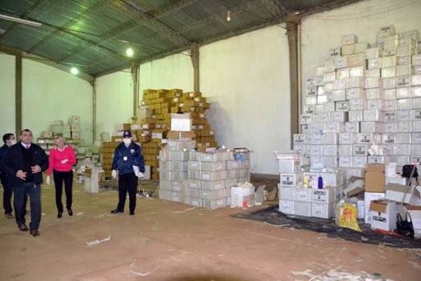 HOY / Hallan medicamentos vencidos en depósito de Salud en CDE, al respecto la fiscala Stella Maris Ramírez