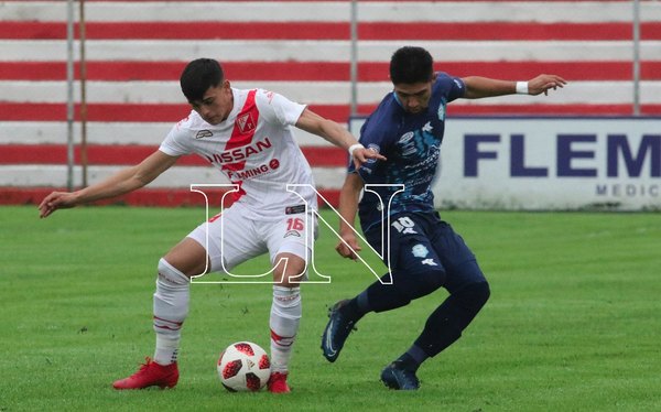 River lo da vuelta y celebra de local ante Guaireña