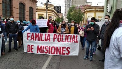 Salen a las calles decepcionados del Gobierno