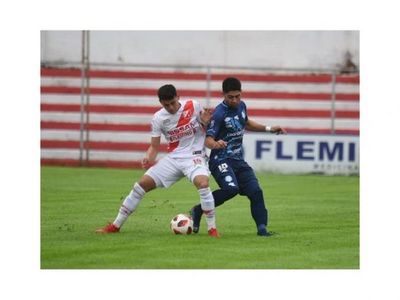 River remonta y derrota a Guaireña