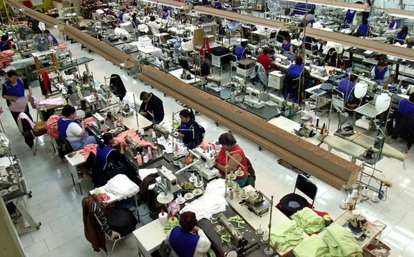 Envíos de maquila inician lenta recuperación