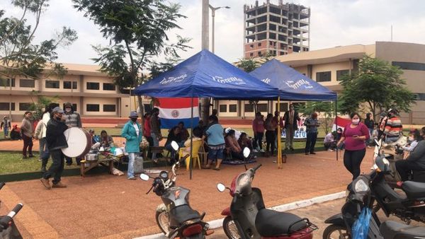 Presentaran denuncia contra agitadores apostados frente a la Municipalidad de Pedro Juan Caballero