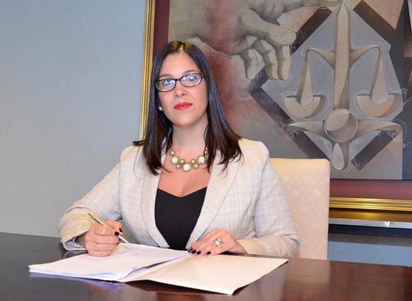 Funcionario es imputado por presentar certificados médicos de contenido falso
