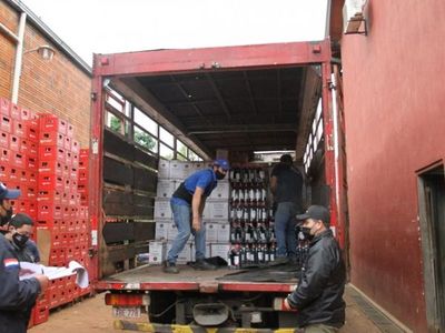 Incautan una gran cantidad de productos de contrabando en Villarrica