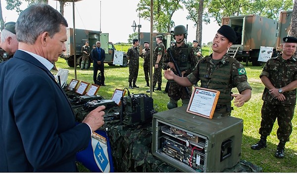 Moderno sistema de DEFENSA y VIGILANCIA del BRASIL avanza en la frontera con el PARAGUAY