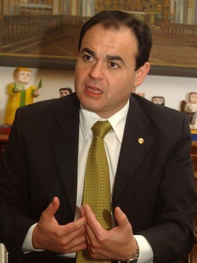 Gremios insisten en objetar el plan para régimen de turismo comercial