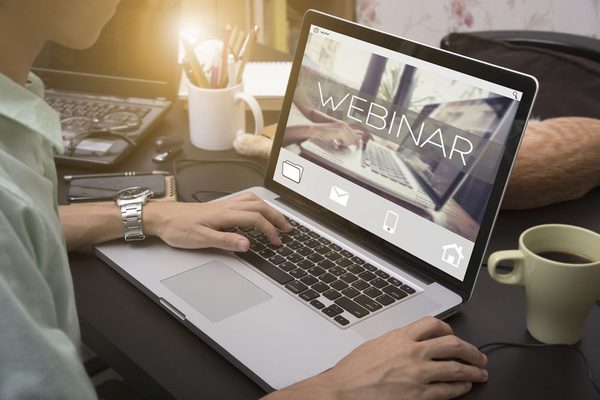 Invitan a charlas virtuales sobre política y el Covid-19