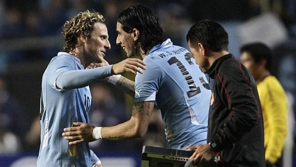 HOY / El reencuentro Forlán-Abreu anima la 5ª jornada del fútbol uruguayo
