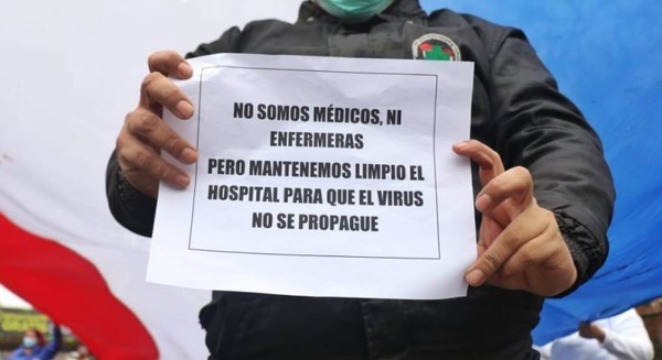 Funcionarios administrativos del Hospital del Trauma también exigen pago por exposición a COVID-19