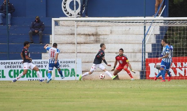 Triunfo clave del 12 de Octubre, que deja la 'zona roja' y hunde a San Lorenzo