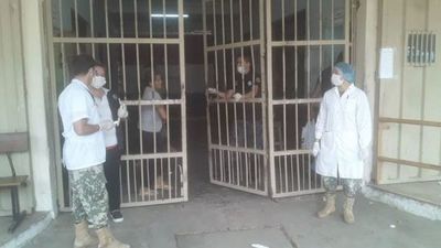 Es hora de que las autoridades se humanicen con nosotros, dice guardiacárcel