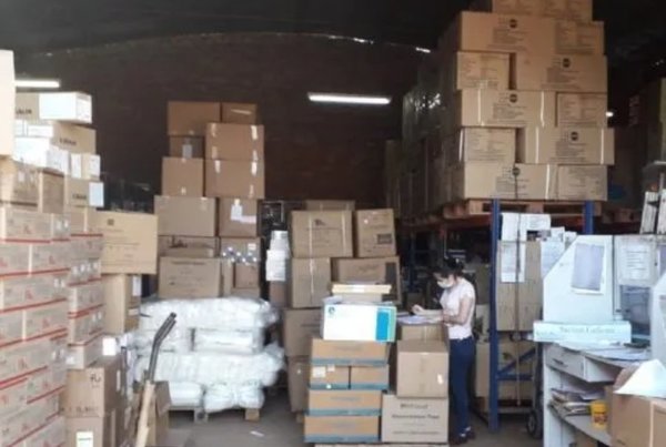 CDE: Fiscalía allanó precario depósito de medicamentos · Radio Monumental 1080 AM