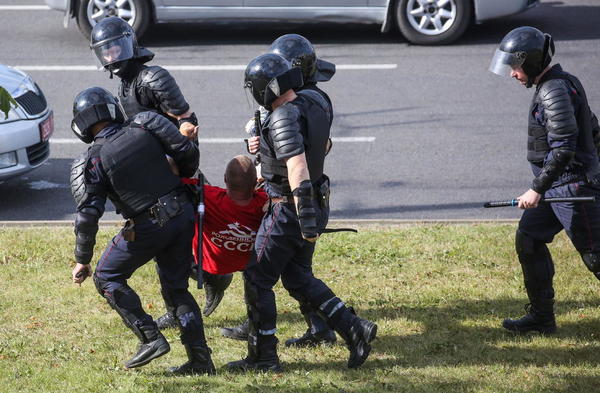 Denuncian abusos y torturas a manifestantes en prisiones bielorrusas » Ñanduti