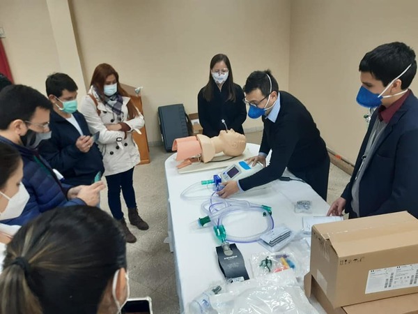 Capacitaron a médicos y enfermeros para la utilización de ventiladores pulmonares – Prensa 5