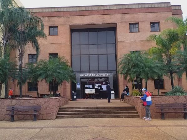 Palacio de Justicia de Coronel Oviedo suspende actividades