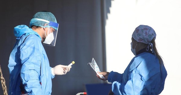 Salud tiene 40 mil reactivos para tres meses, informó a congresistas