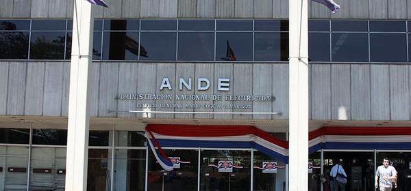 Renuncia Villordo y nombran a nuevo titular de la ANDE