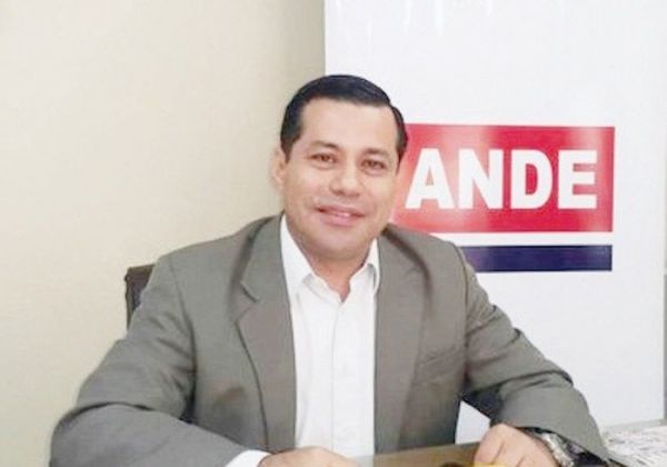 Félix Sosa es nuevo titular de la ANDE, en reemplazo de Luis Villordo, quien renunció al cargo